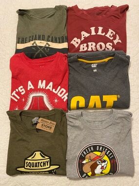 Men’s graphic tee shirt bundle size XXL